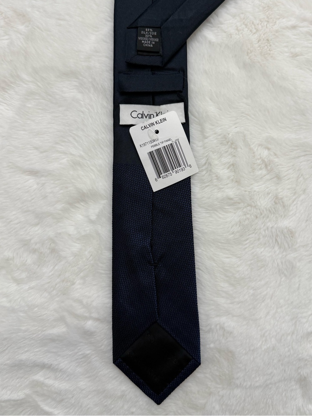NWT Calvin Klein Men's Navy Blue Pebble Tip Panel Silk Blend Tie